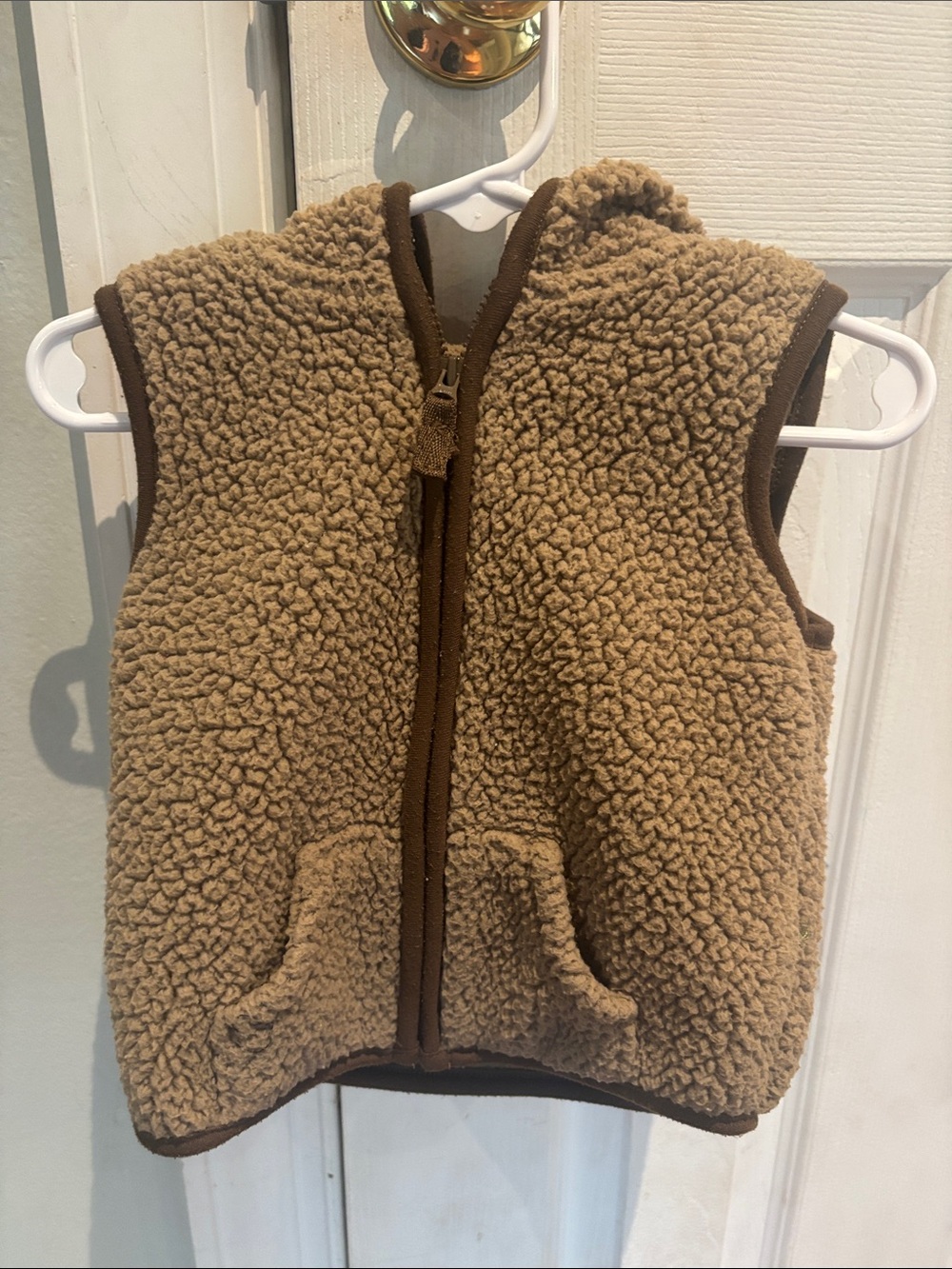 Kids Teddy Sherpa Hooded Vest in Brown